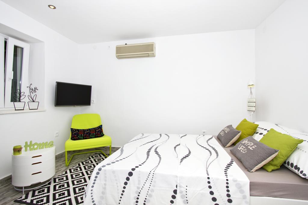 Apartment Shiny *