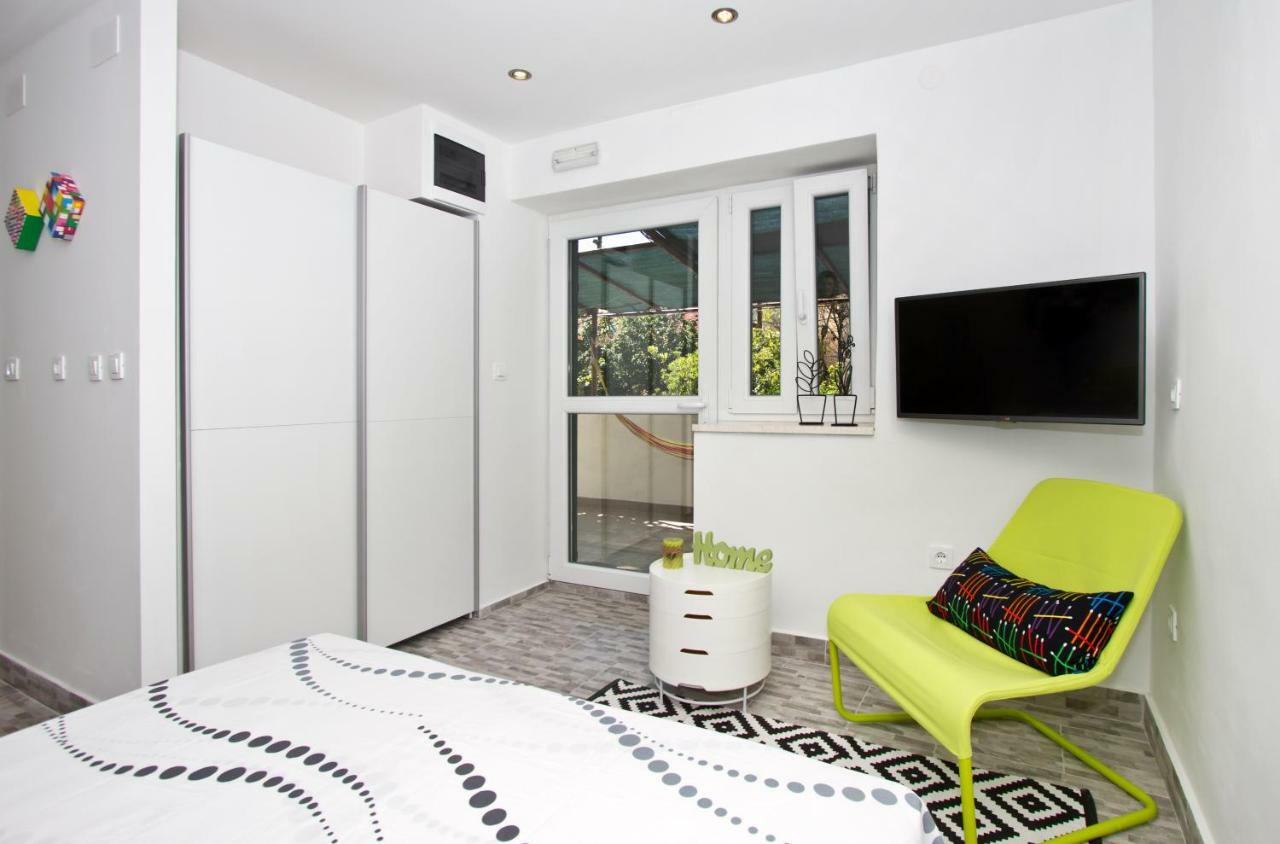 Shiny Apartment