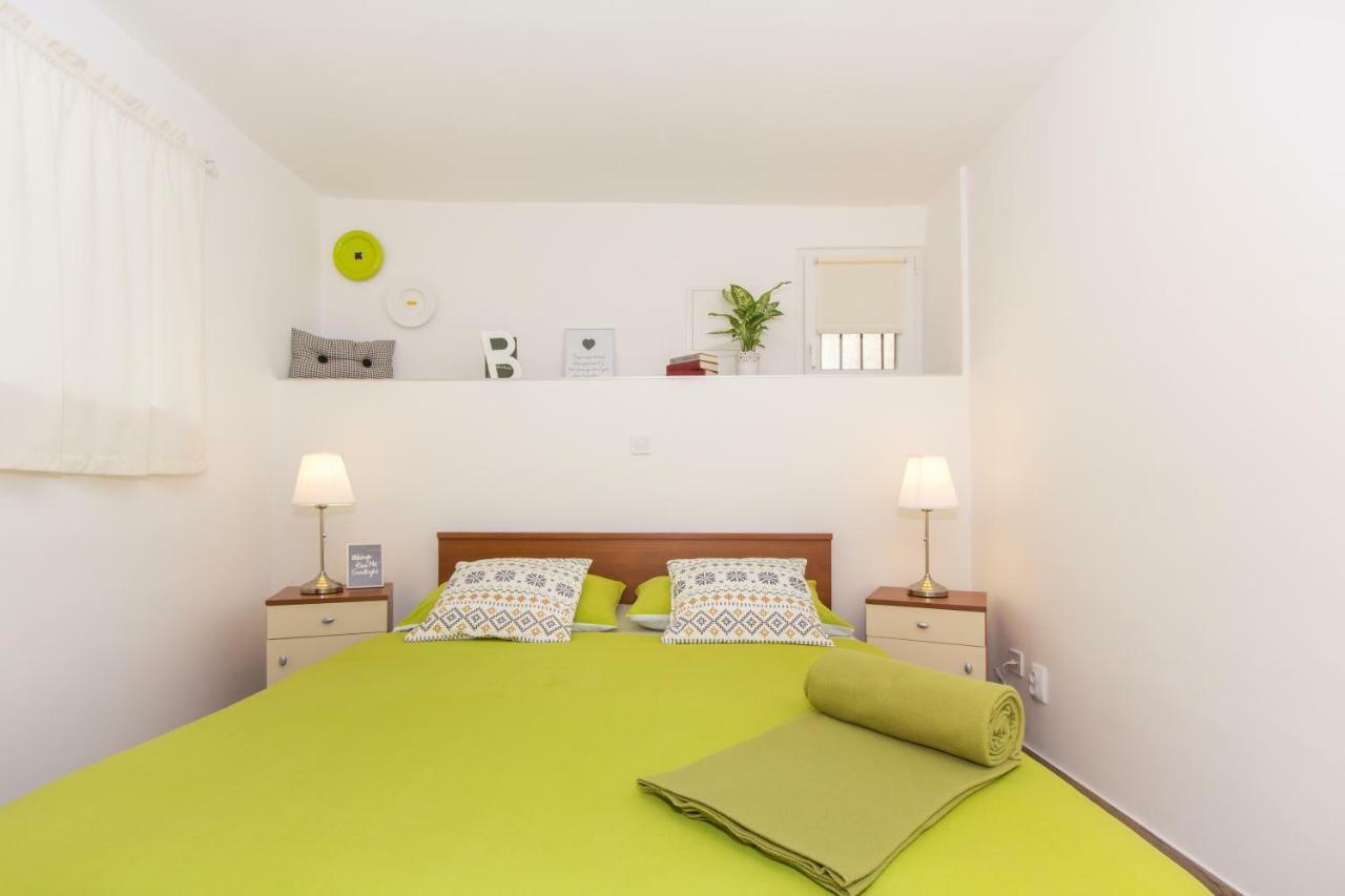 Shiny Apartment
